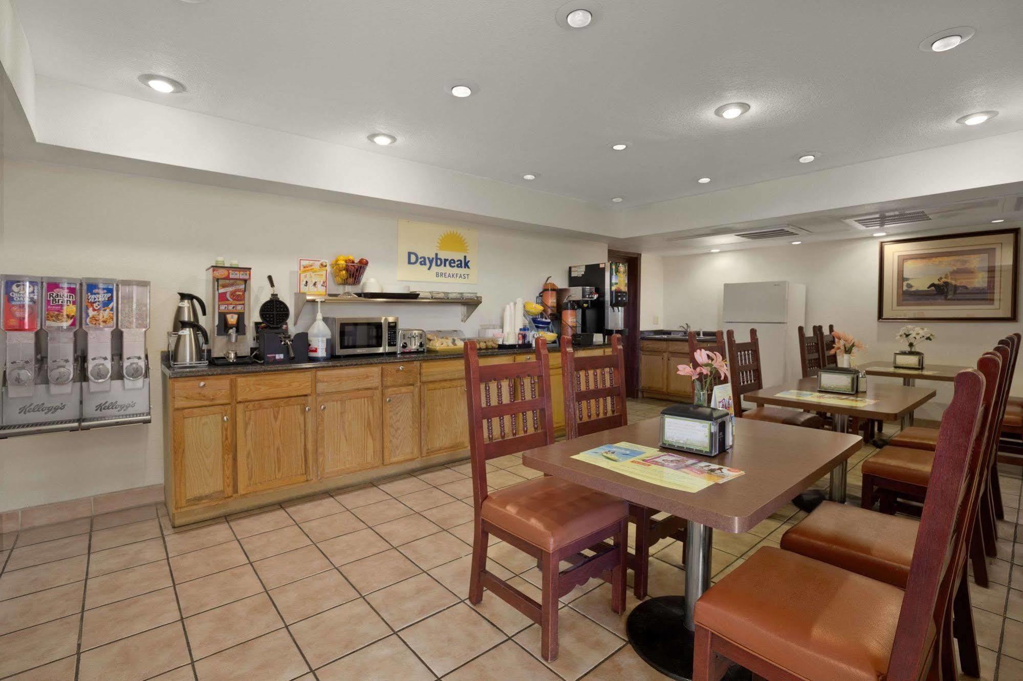 Surestay By Best Western Chambers Petrified Forest Exterior foto